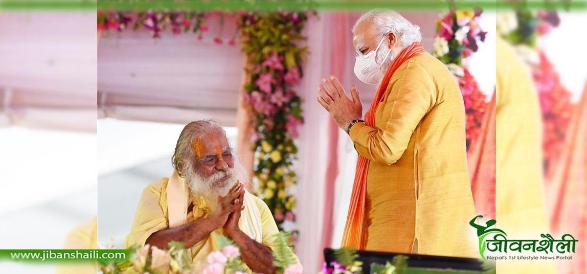 अयोध्यामा मोदीसँगै भूमि पूजा गरेका महन्तमा देखियो कोरोना
