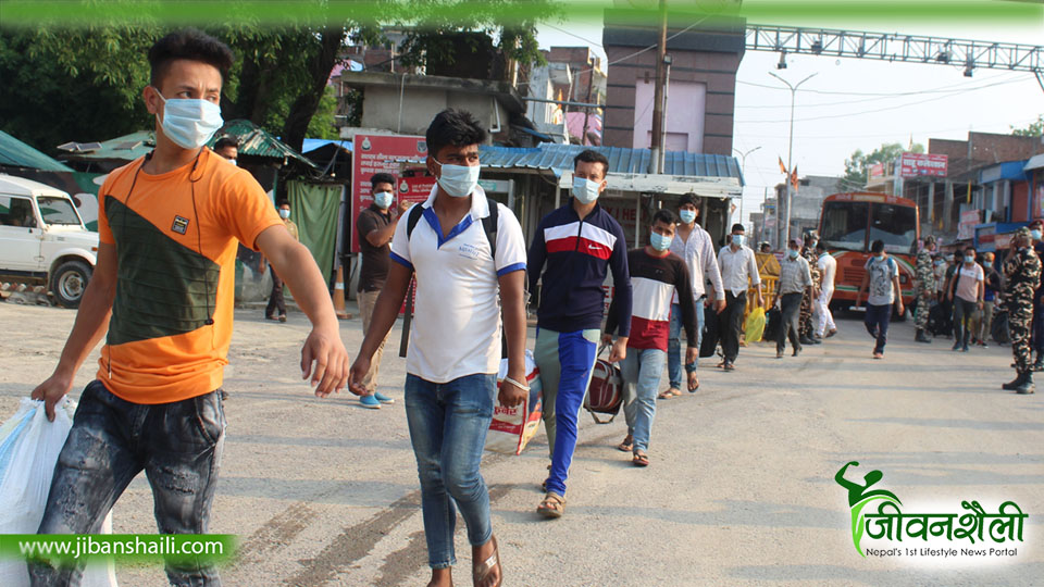 वर्षदिनसम्म पनि सुनसान गड्डाचौकी नाका