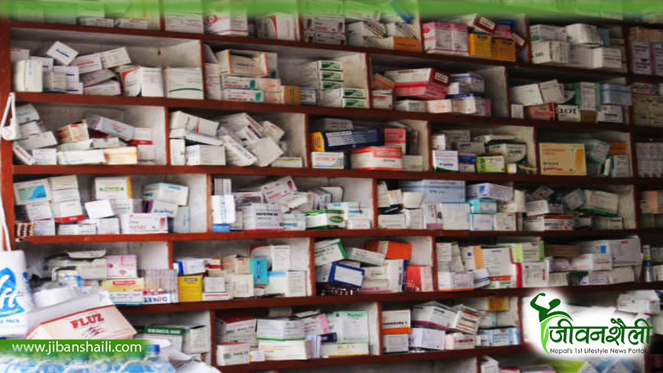 स्वास्थ्य चौकीमा औषधिको अभाव