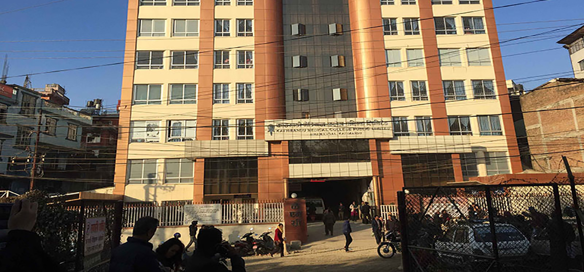 केएमसी अस्पतालको तेस्रो तलाबाट बिरामीले हाम्फाले