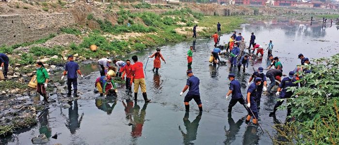 वाग्मती किनारमा फोहर फाल्नेबाट २३ हजार जरिवाना