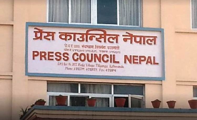 कोरोनाबाट १९ पत्रकारको मृत्यु, नौ सय संक्रमित