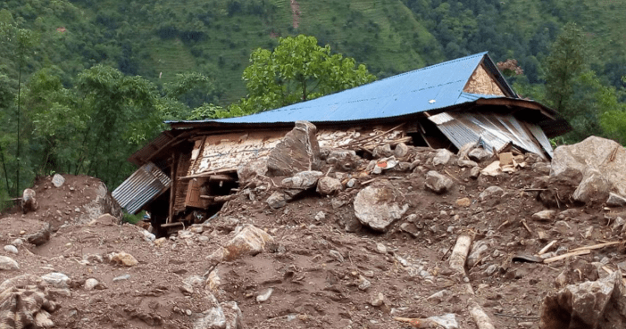 मुगुमा पहिरो, ५ जनाको मृत्यु, अन्य ११ वेपत्ता