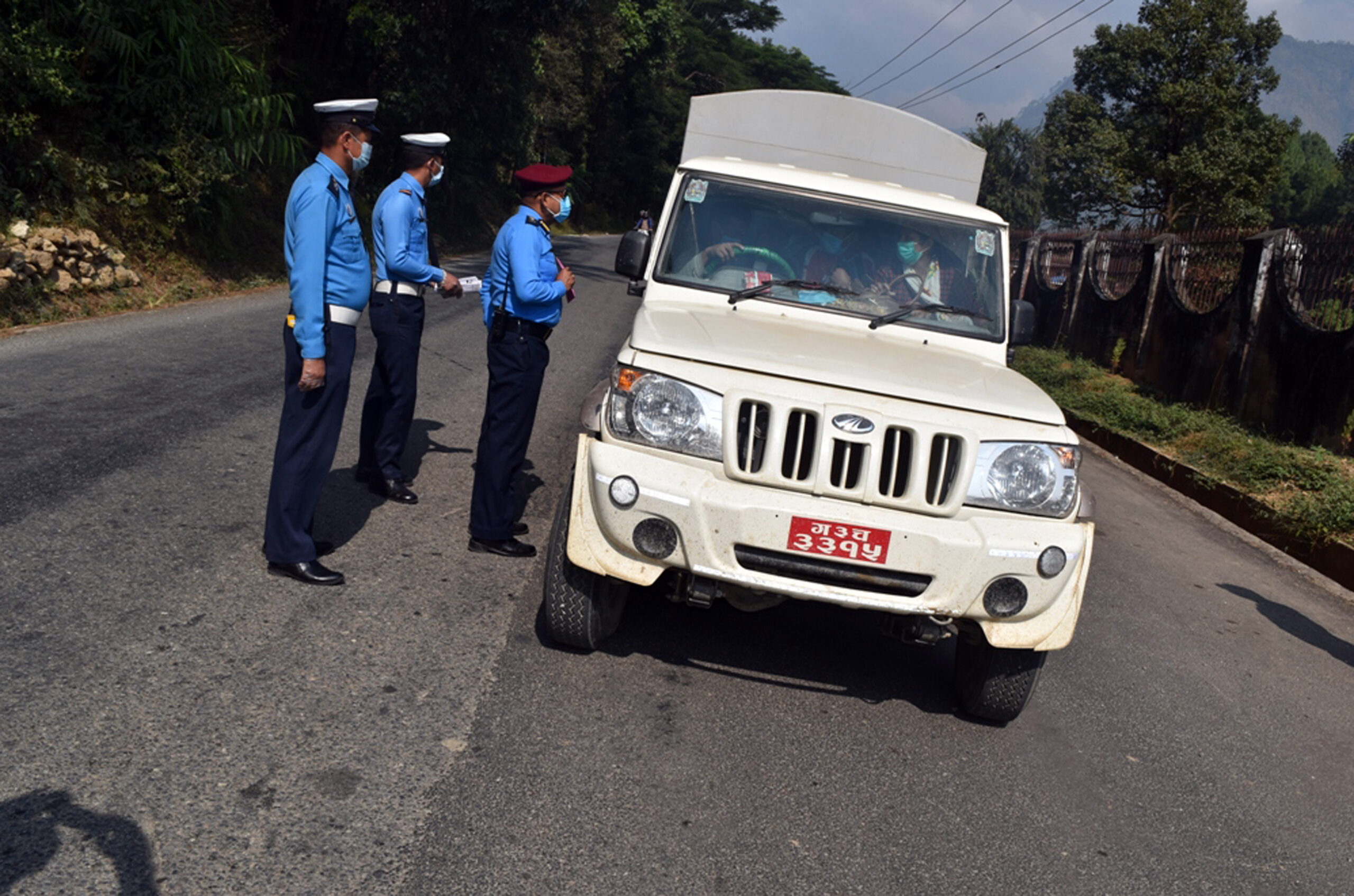 काठमाडौं उपत्यकामा एकैदिन ट्राफिक नियम उल्लंघन गर्ने १९ सय १६ सवारी चालकमाथि कारवाही