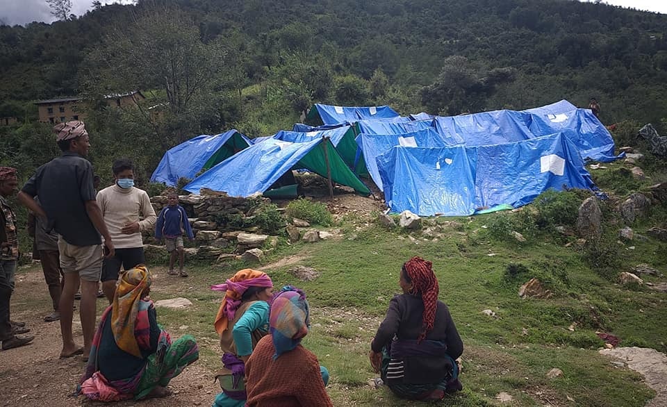 महिना दिनसम्म त्रिपालमा मनाङका बाढी प्रभावित