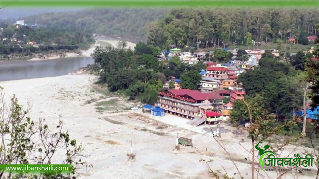 नारायणीमा डुंगा पल्टियो, तीनको मृत्यु