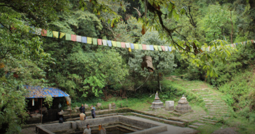 वाग्द्वार मेलाका लागि हजारौँ भक्तजन वाग्मतीको उद्गमस्थलमा