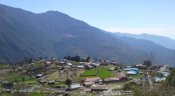 हेलम्बुका तीन गुम्बा भारतद्धारा पुर्ननिर्माण हुने