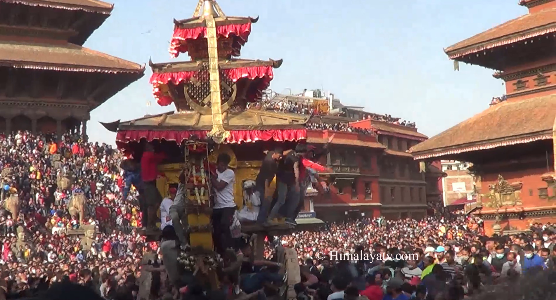 दूरी कायम गरी बौद्ध–जोरपाटी क्षेत्रमा चामुण्डा रथयात्रा