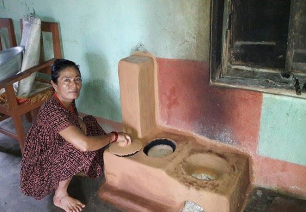 रोजगारी गुम्यो : महिला भन्छन्, तरकारी के पकाउनु ?
