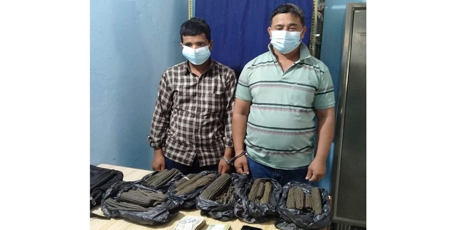 साढे पाँच किलो चरेससहित कैलालीबाट दुई जना पक्राउ