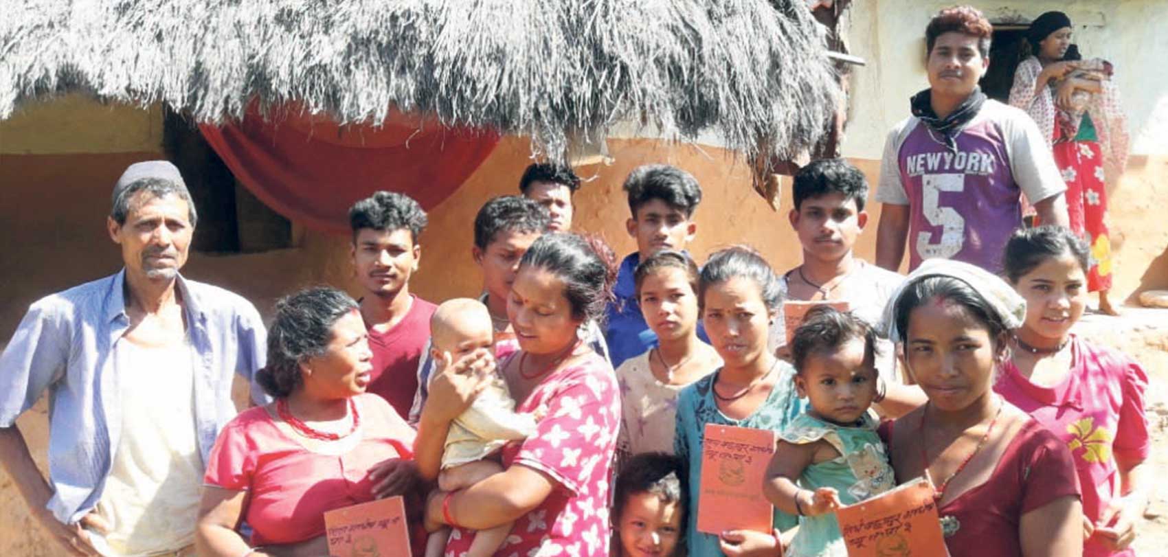 कोरोनाले खोस्यो गन्धर्वको गाँस