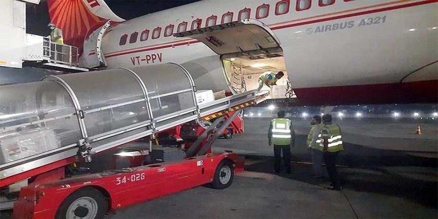 जापानबाट पहिलो चरणको आयो ५ लाख १३ हजार डोज कोरोना खोप