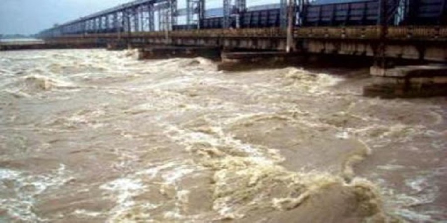 सप्तकोशीमा पानीको बहाव बढ्दा २४ ढोका खोलियो