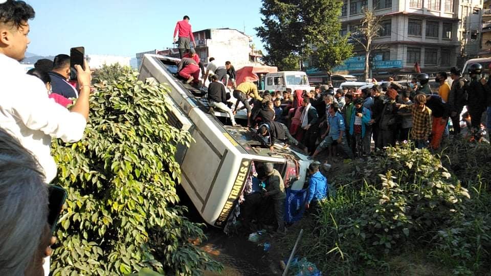 पाल्पामा बस दुर्घटना: ६ जनाको मृत्यु