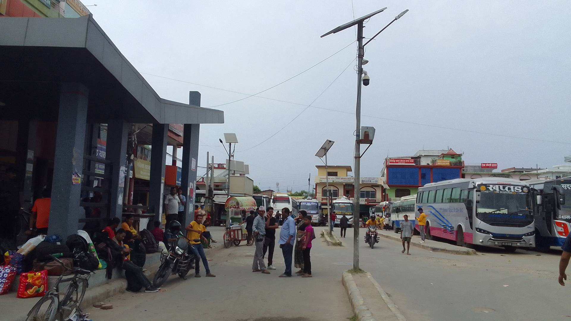 पहाड जाने यात्रुलाई सवारी अभाव