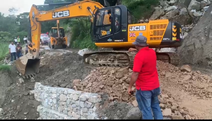 डुम्रे-बेँसीसहर सडकखण्डको उदीपुर सडक चार दिनपछि खुल्यो