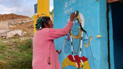 ७२ बर्षीया भानादेवीको चित्रकला, वाल पेन्टिङमा अझै सक्रिय