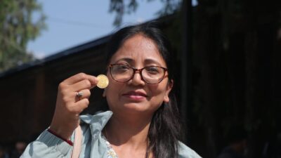 सिक्का साट्नेको लाइन (फोटो फिचर)